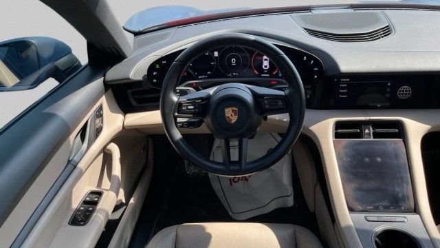 Used 2021 Porsche Taycan 4S AWD/4WD image 17