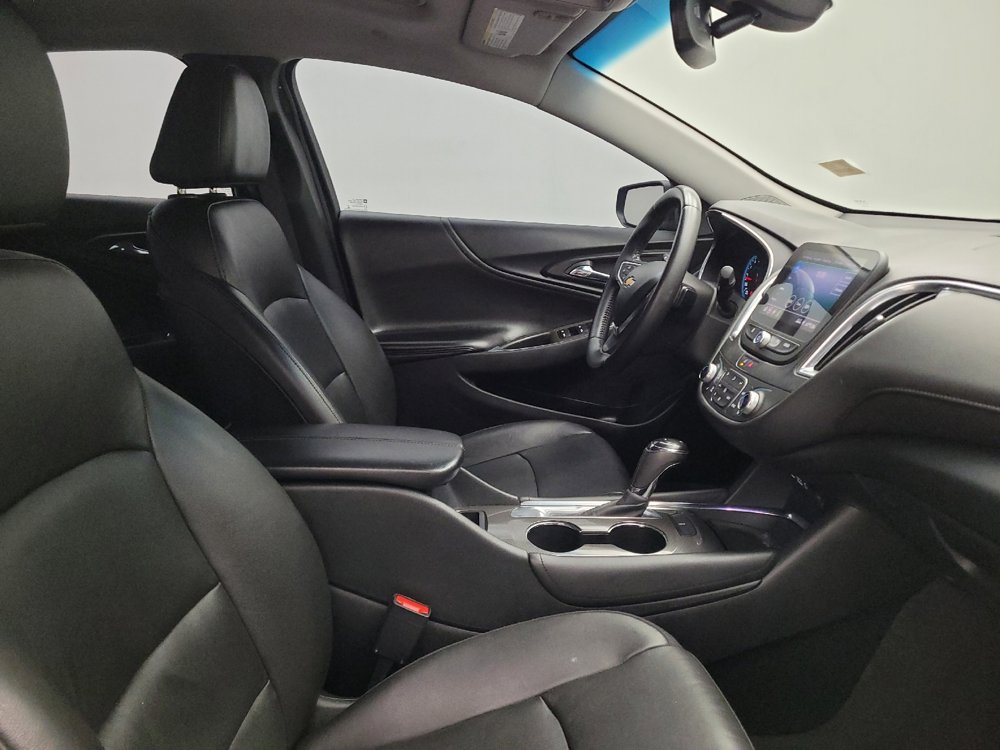 Used 2020 Chevrolet Malibu LT w/ Leather Package FWD image 21