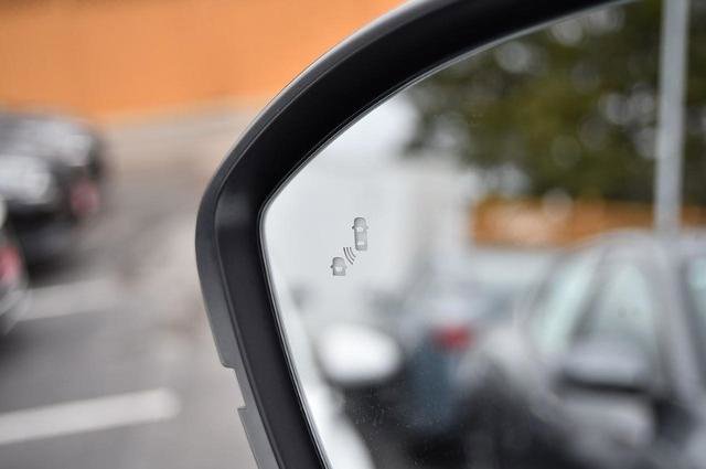 Certified 2025 Nissan Pathfinder Platinum image 11