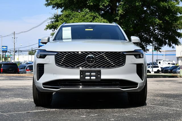 Certified 2026 Volvo XC90 B6 Plus AWD/4WD image 2