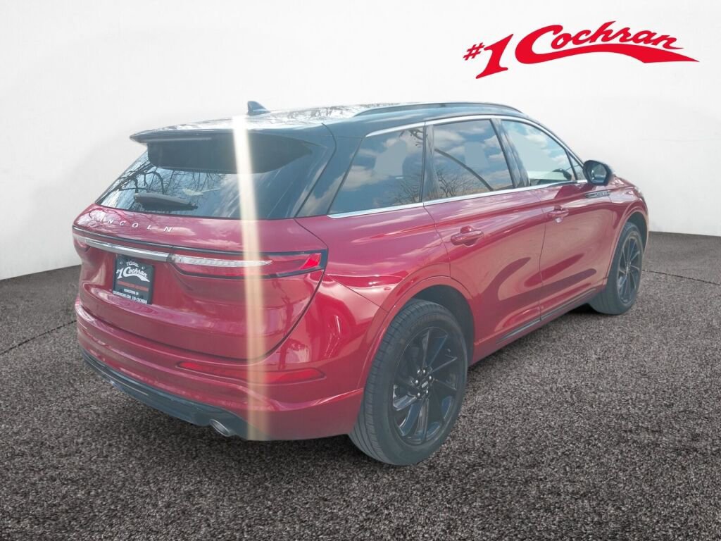 Used 2025 Lincoln Corsair Grand Touring w/ Equipment Group 301A image 22