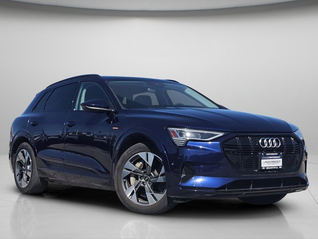 Used 2021 Audi e-tron Premium w/ Convenience Plus Package AWD/4WD image 2
