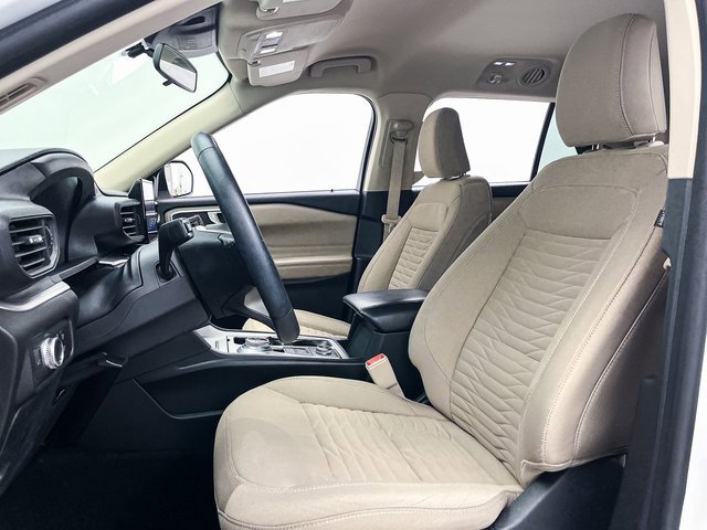 Used 2021 Ford Explorer XLT image 18