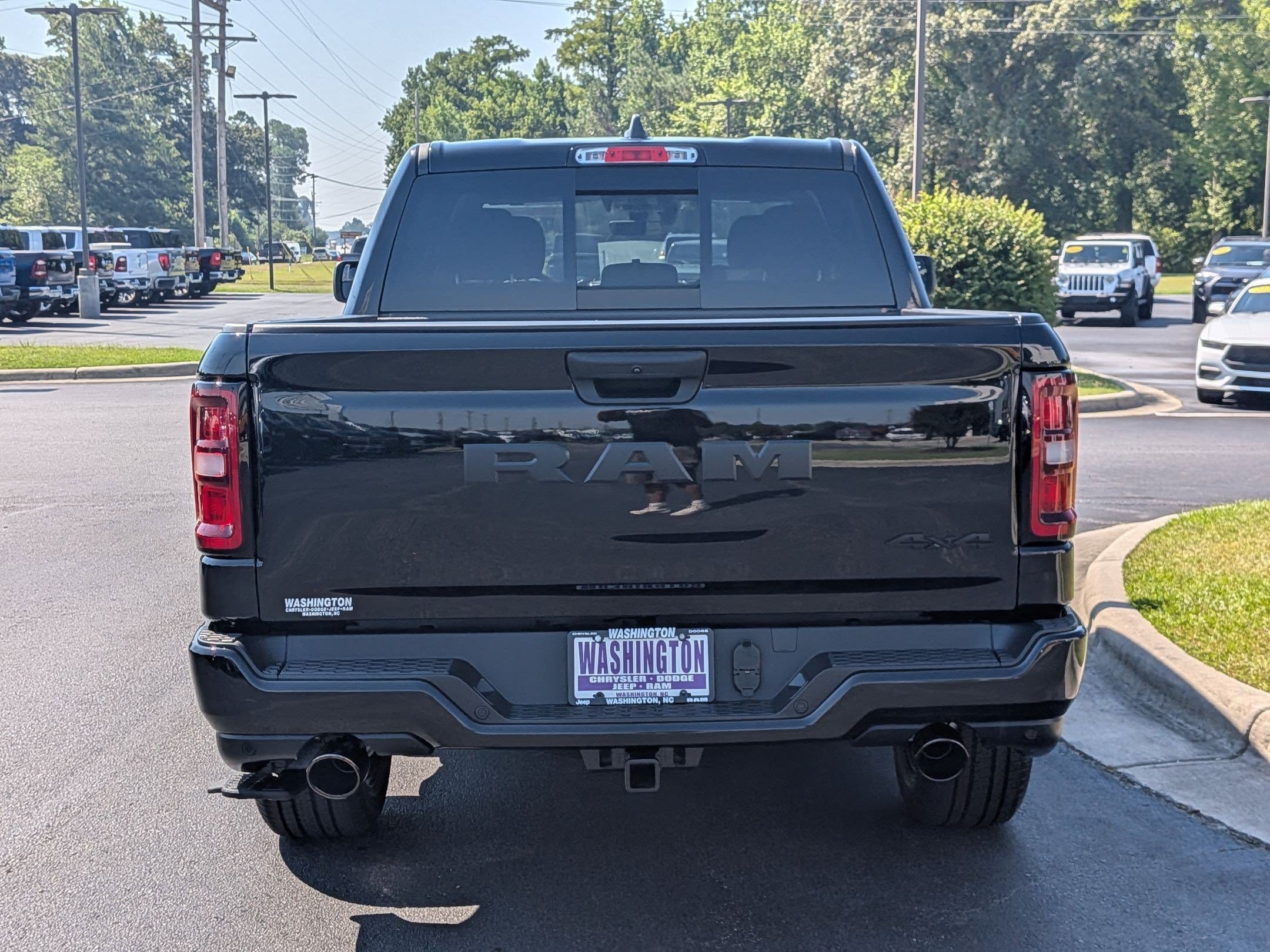 New 2026 RAM 1500 Express AWD/4WD image 6