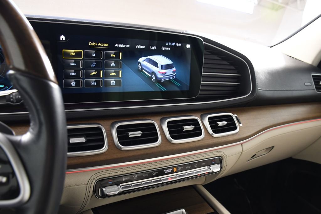 Used 2021 Mercedes-Benz GLS 580 4MATIC image 31