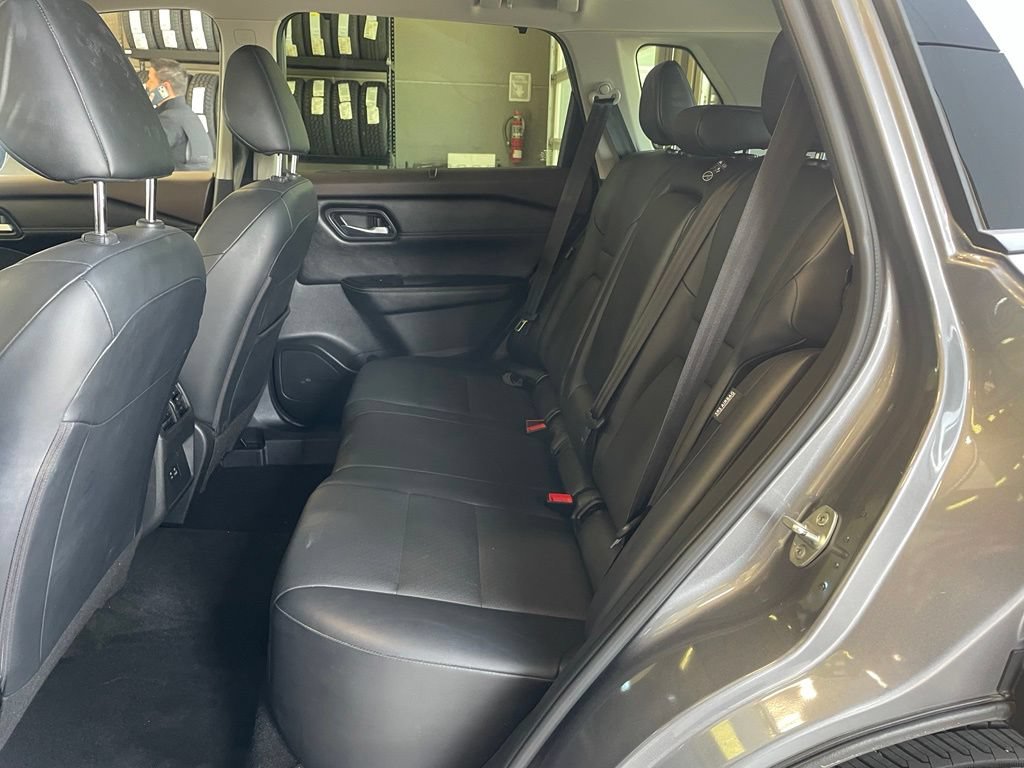 Certified 2023 Nissan Rogue SV w/ SV Premium B Package FWD image 17
