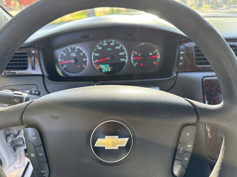 Used 2016 Chevrolet Impala LTZ image 34