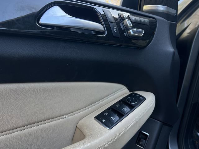 Used 2018 Mercedes-Benz GLS 450 4MATIC image 11