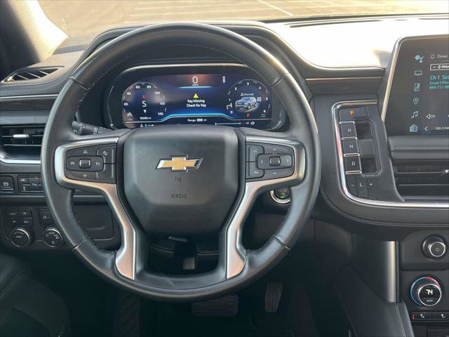 Used 2024 Chevrolet Suburban LT image 15