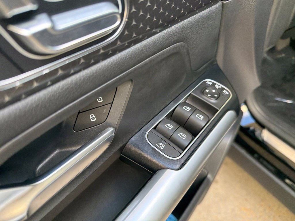 Used 2025 Mercedes-Benz GLA 250 image 39