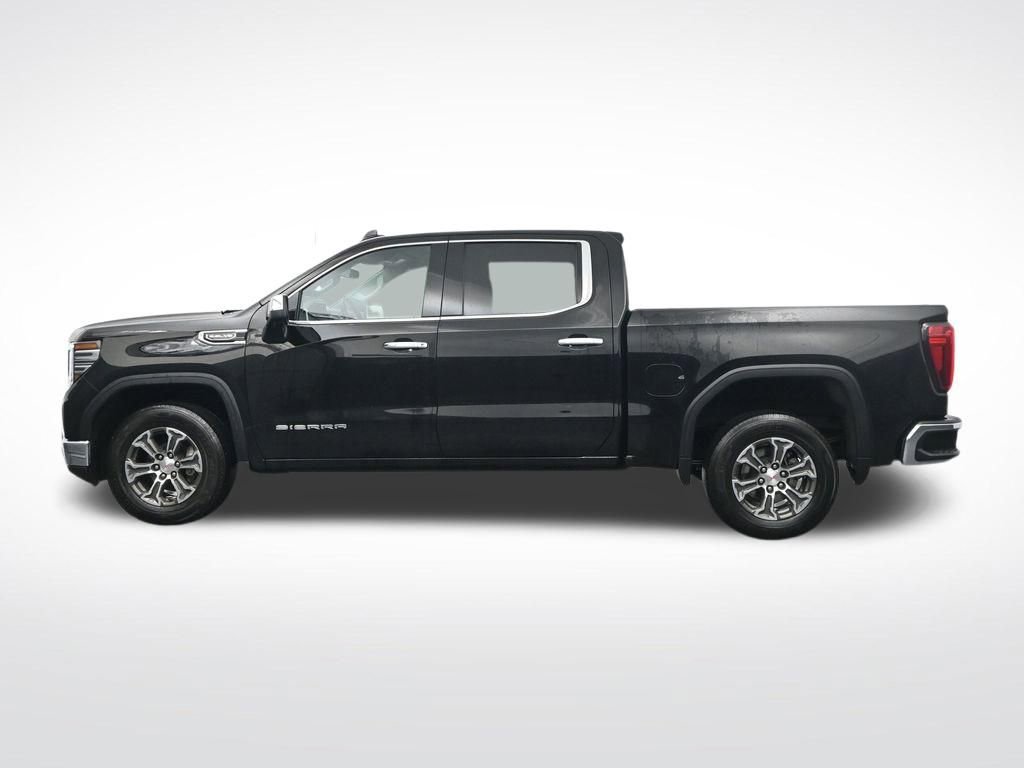 Used 2025 GMC Sierra 1500 SLT RWD image 10