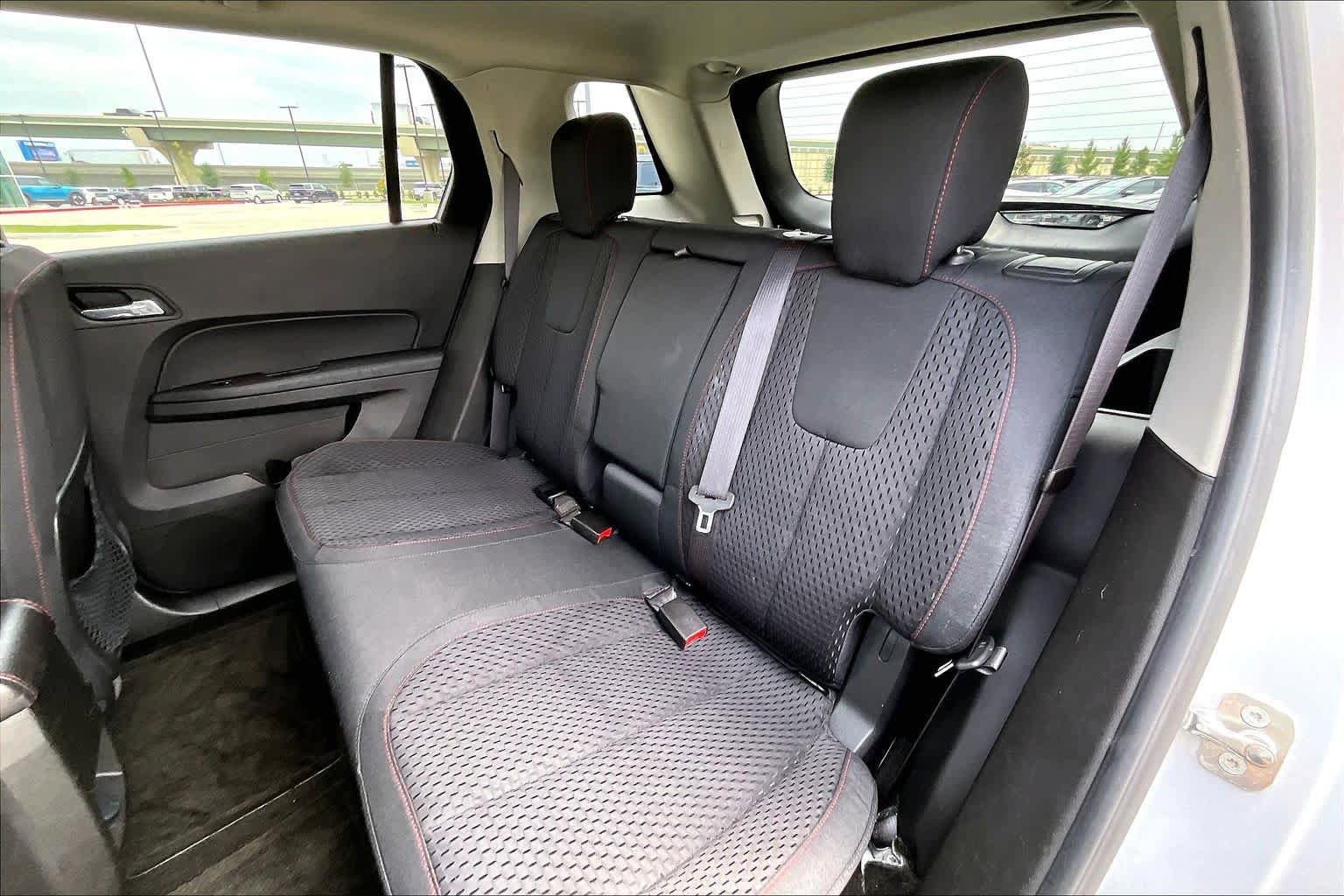 Used 2015 GMC Terrain SLE FWD image 18