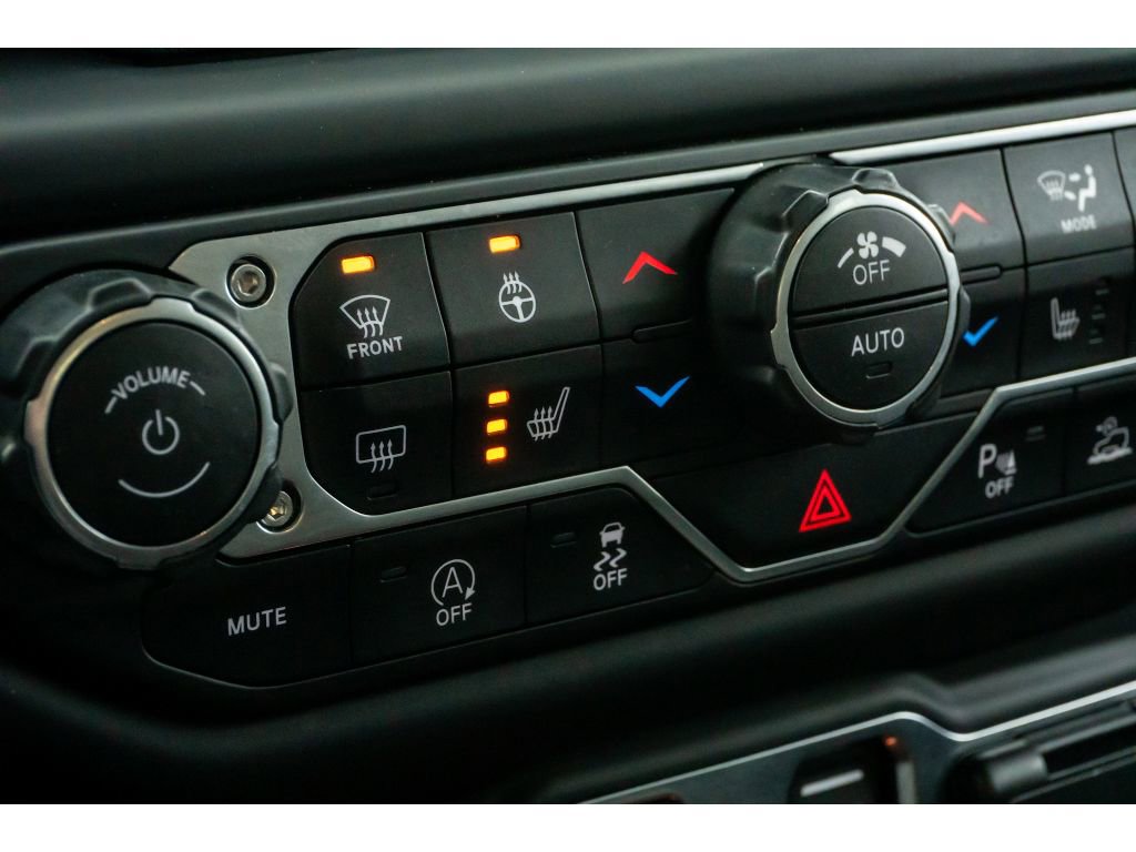 Used 2021 Jeep Wrangler Unlimited Islander image 24