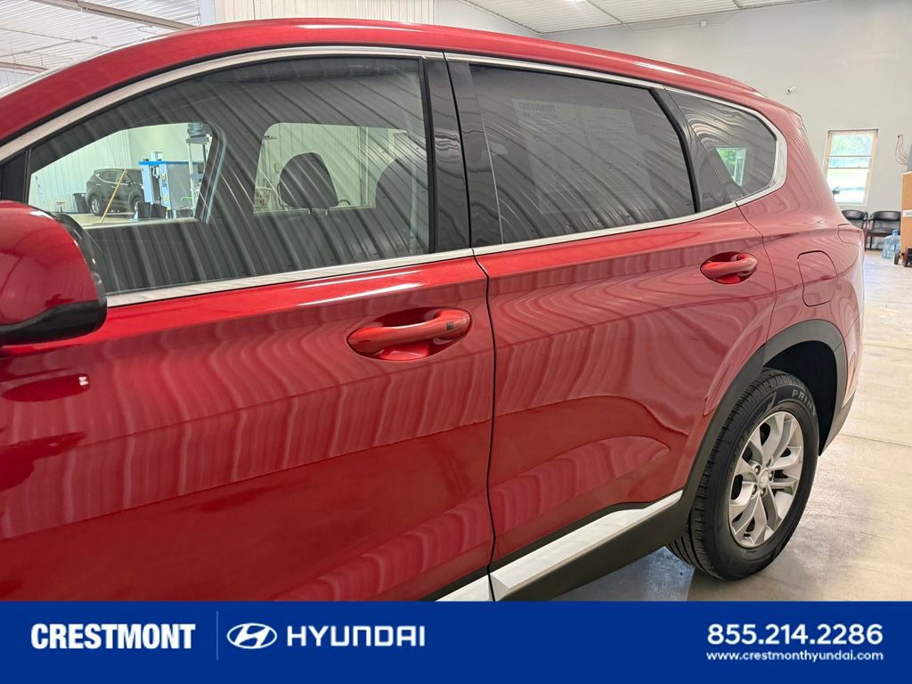 Used 2019 Hyundai Santa Fe SEL FWD image 8