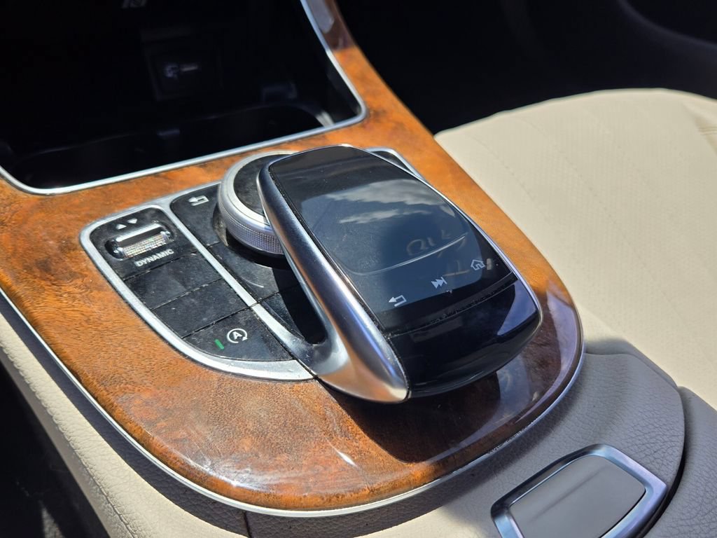Used 2020 Mercedes-Benz E 350 Sedan image 23