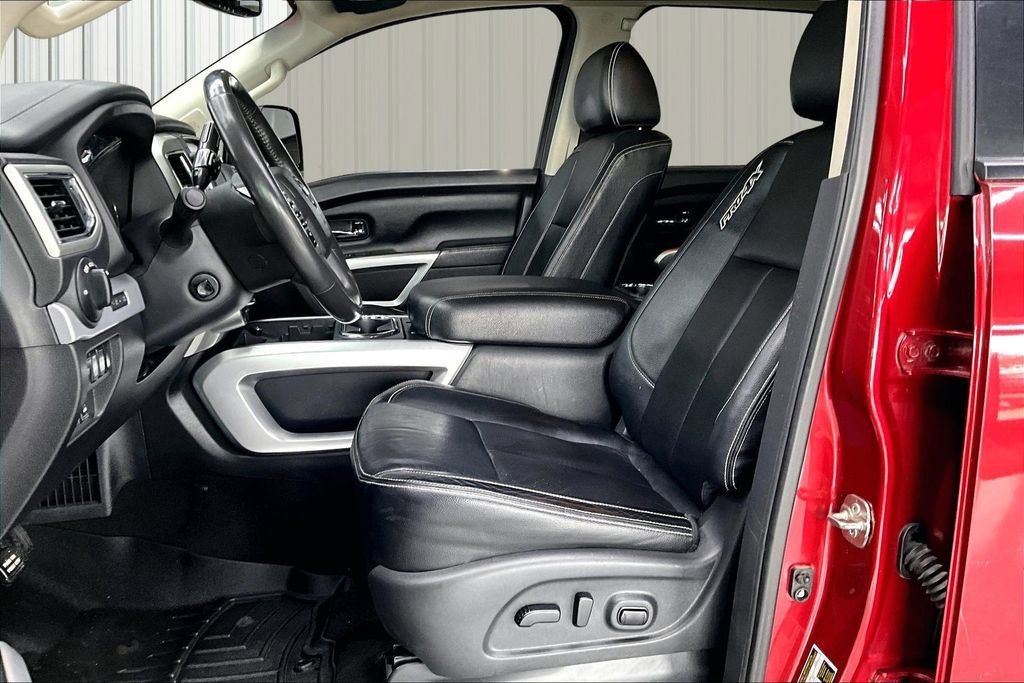 Used 2018 Nissan Titan PRO-4X w/ Pro-4x Convenience Package image 22