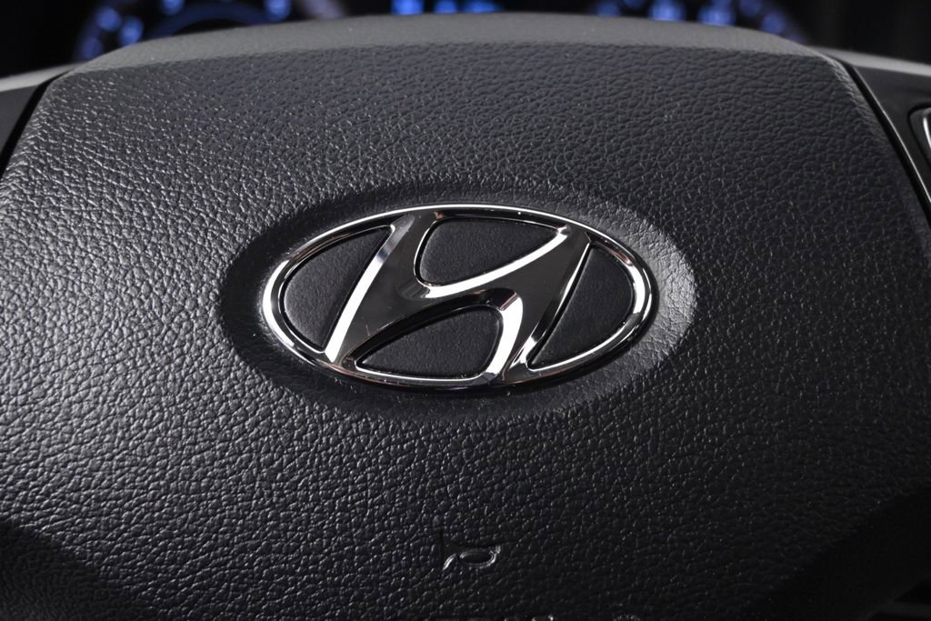 Used 2021 Hyundai Venue SE image 34