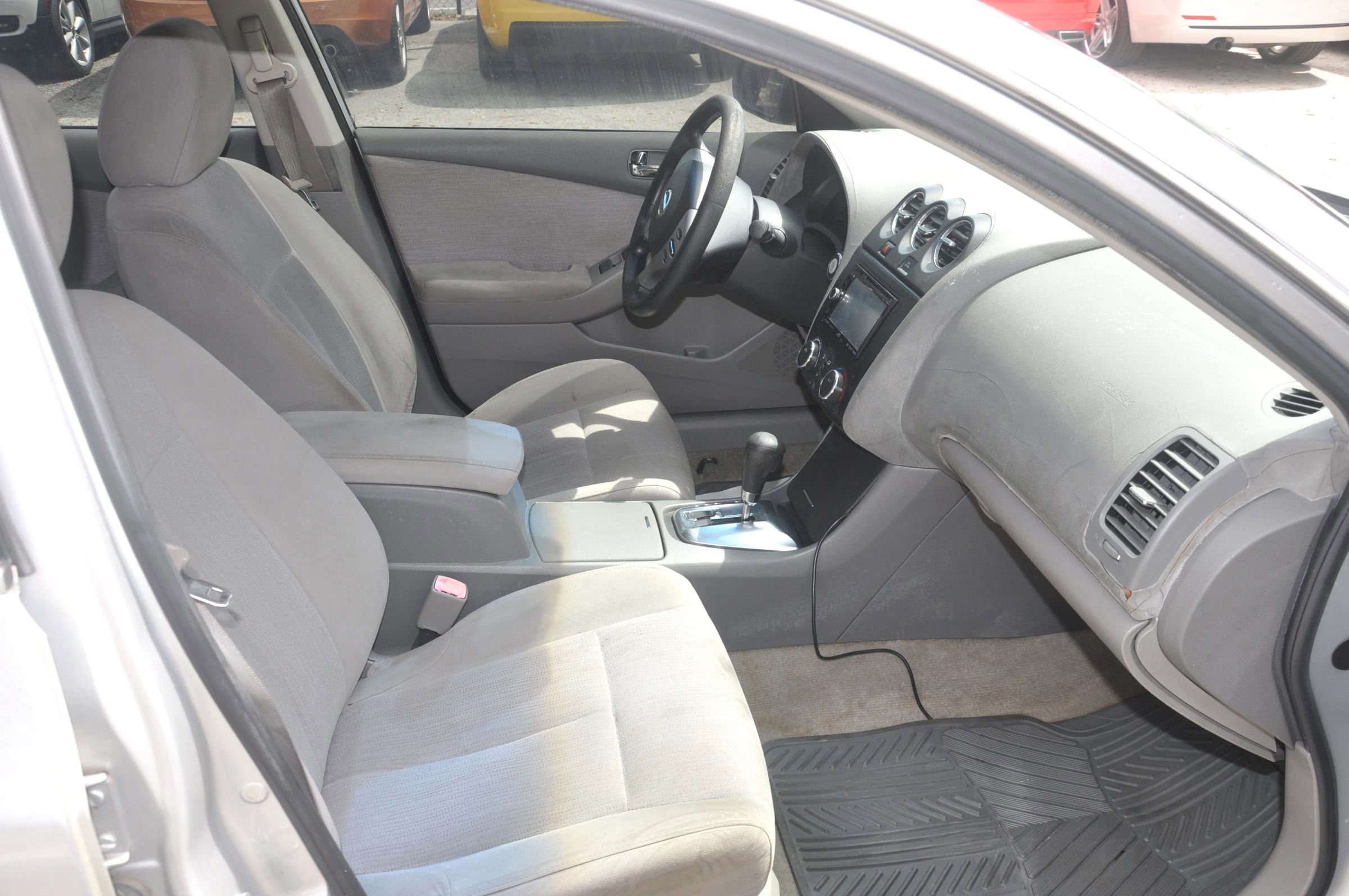 Used 2012 Nissan Altima 2.5 FWD image 17
