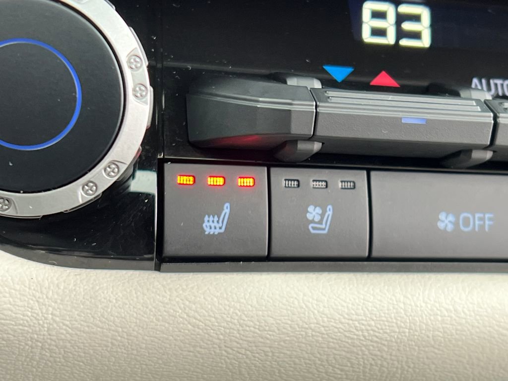 Used 2023 Toyota Tundra Capstone image 30