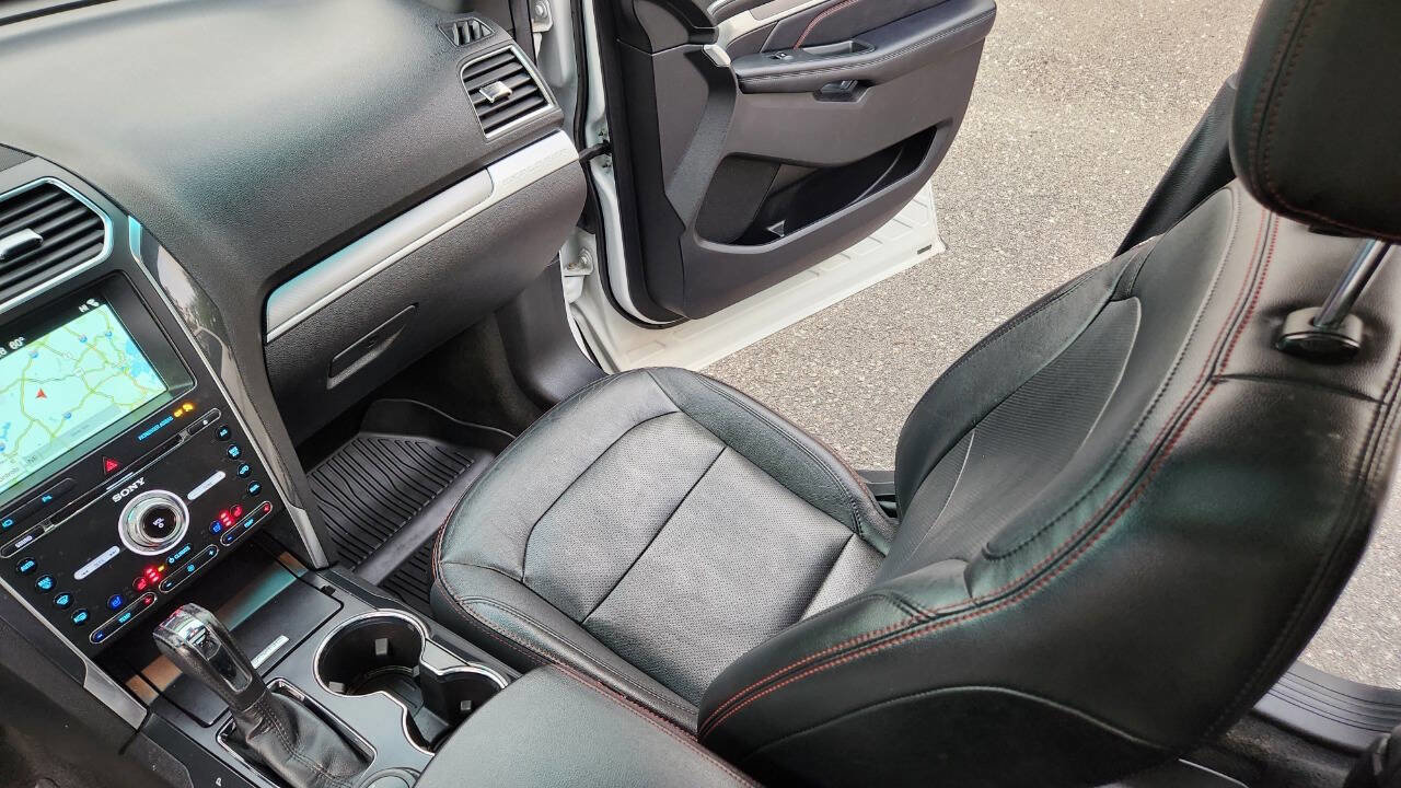 Used 2018 Ford Explorer Sport w/ Equipment Group 401A image 37