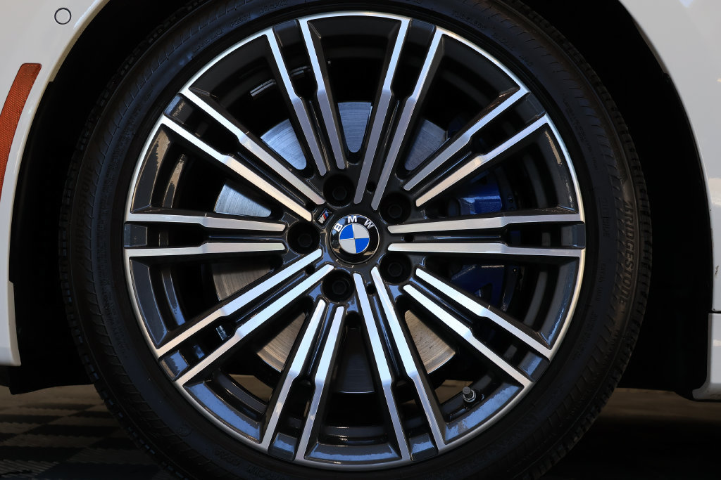 Used 2020 BMW M340i w/ Parking Assistance Package RWD image 10