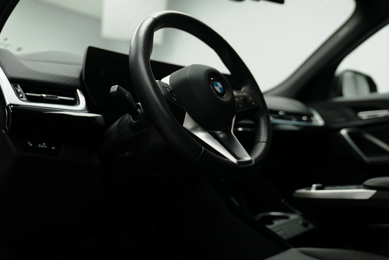 Used 2025 BMW X2 xDrive28i w/ Convenience Package image 20