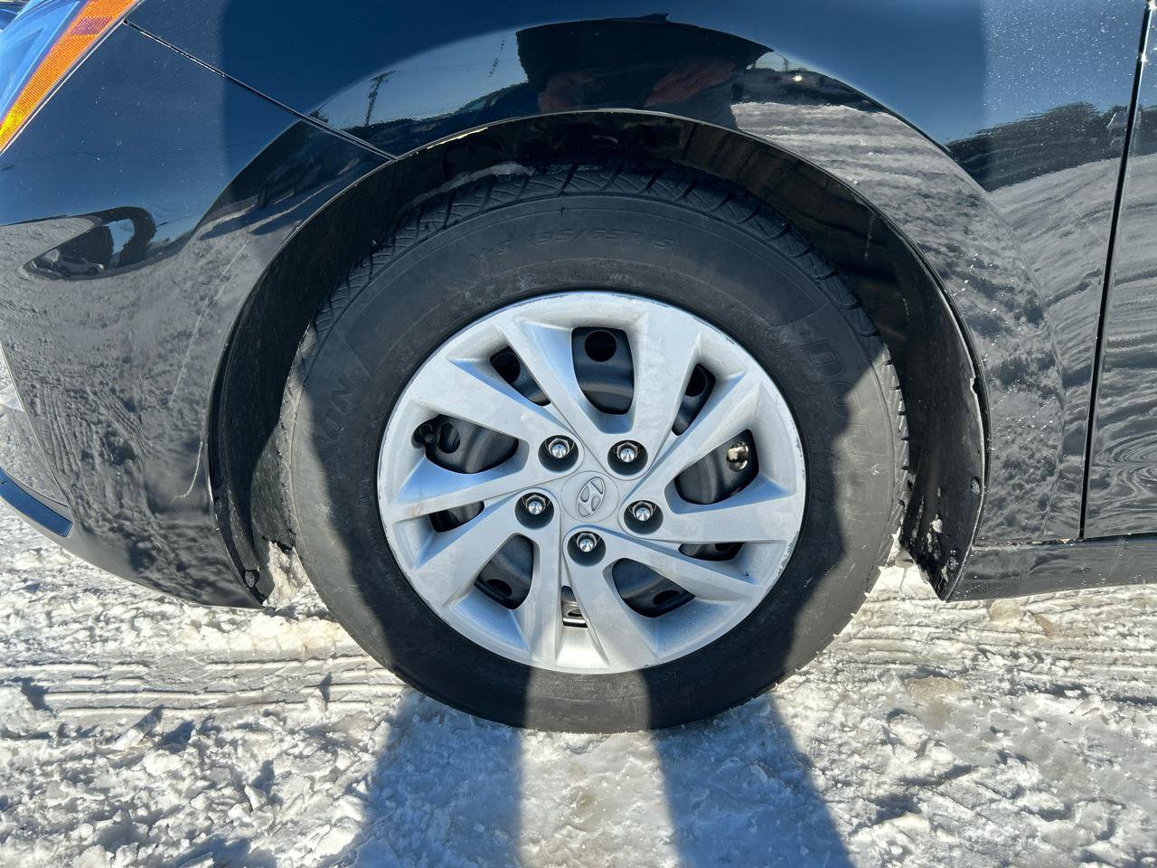 Used 2020 Hyundai Elantra SE image 28