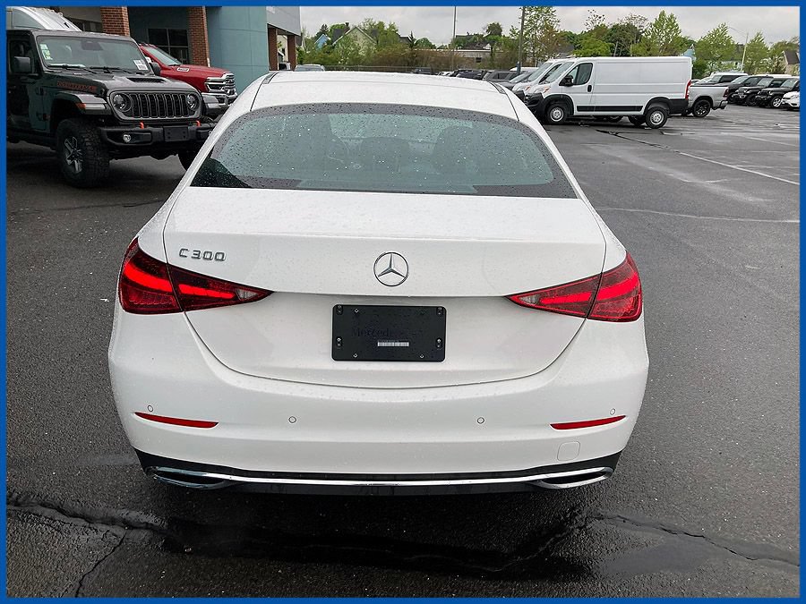 Used 2024 Mercedes-Benz C 300 Sedan image 6