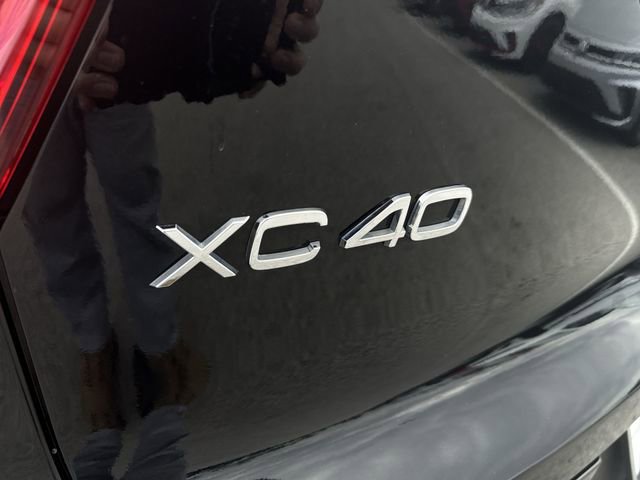 Used 2023 Volvo XC40 B5 Plus w/ Driver Assist Package image 31