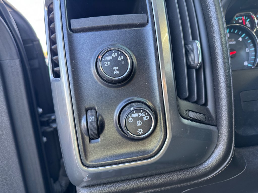 Used 2014 Chevrolet Silverado 1500 LTZ Z71 w/ LTZ Plus Package AWD/4WD image 19