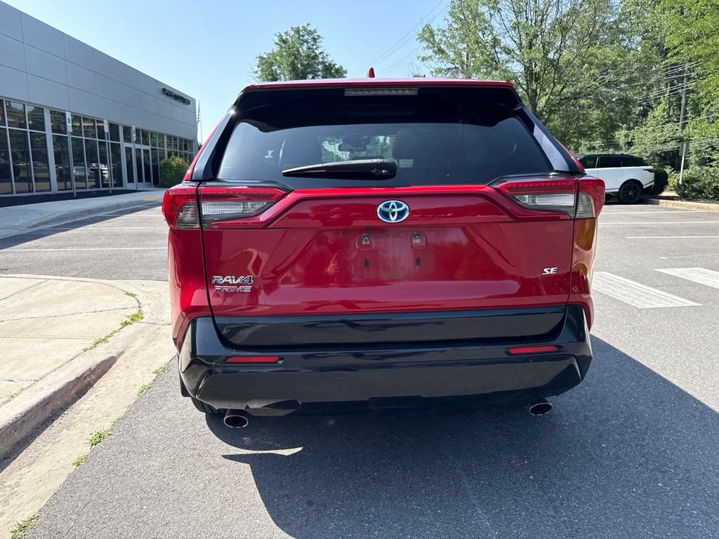 Used 2021 Toyota RAV4 SE w/ Weather & Moonroof Package AWD/4WD image 6