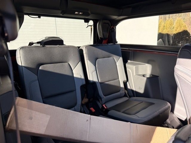 Used 2024 Ford Bronco Black Diamond image 13