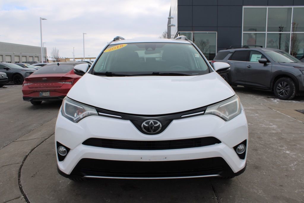 Used 2018 Toyota RAV4 XLE image 2