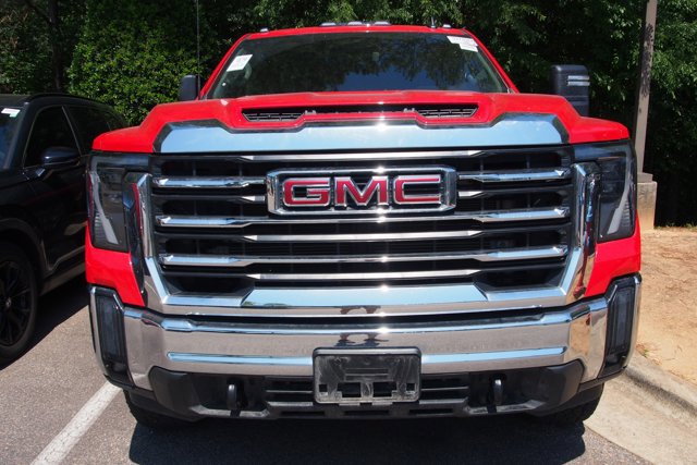 Used 2025 GMC Sierra 2500 SLE w/ Preferred Package AWD/4WD image 3