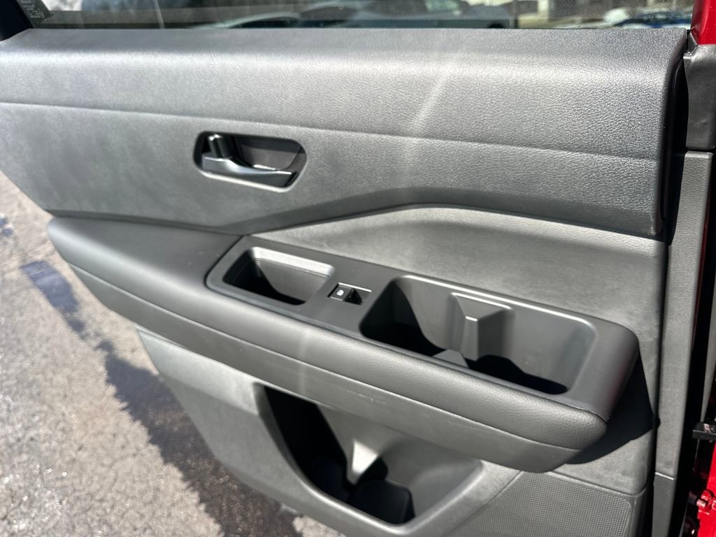 New 2026 Nissan Pathfinder SV image 14