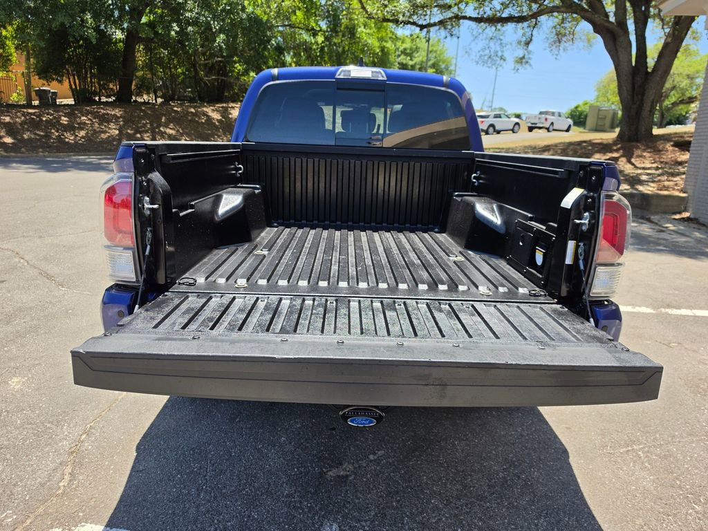 Used 2023 Toyota Tacoma TRD Off-Road w/ TRD Premium Off Road Package AWD/4WD image 37