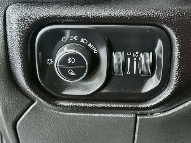 Used 2024 RAM 2500 Laramie w/ Safety Group AWD/4WD image 12
