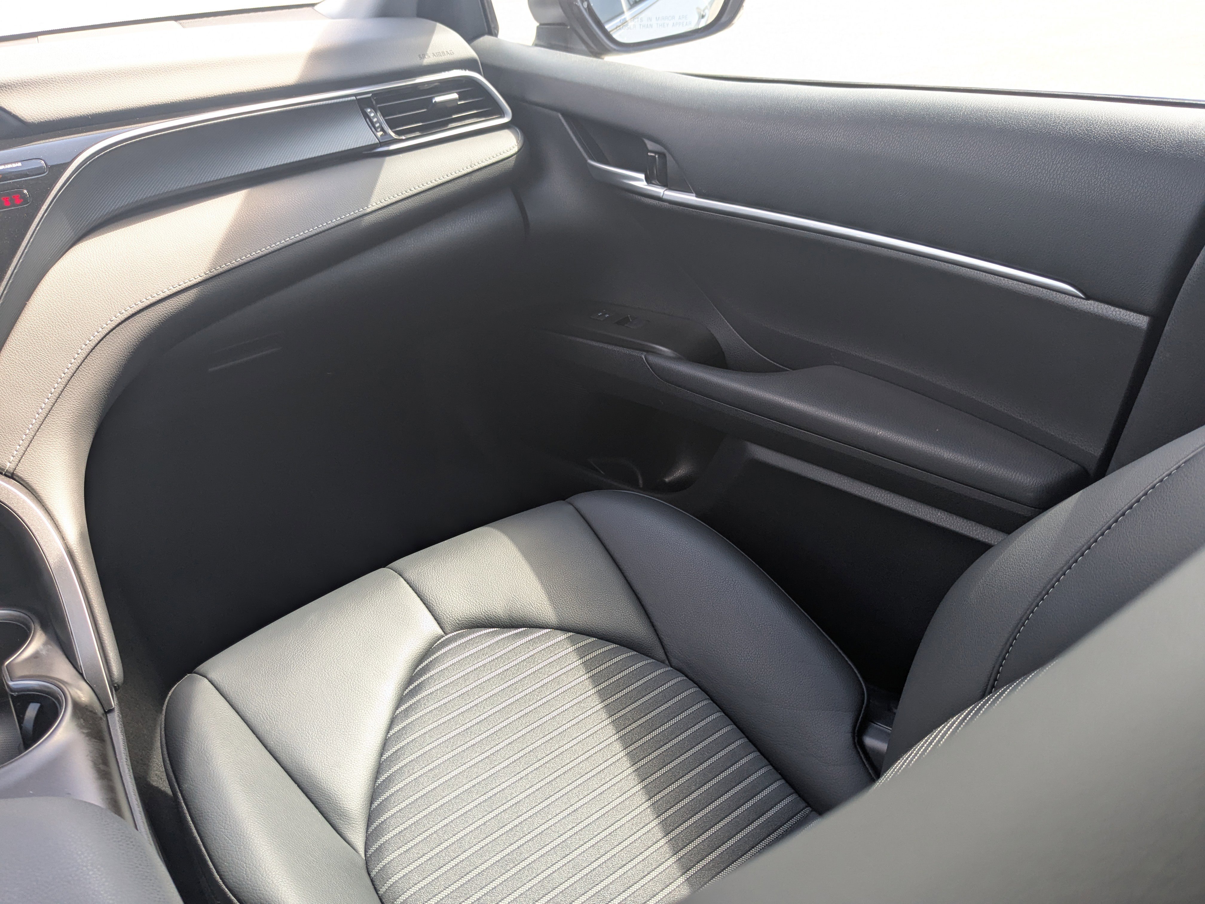 Used 2024 Toyota Camry SE FWD image 18