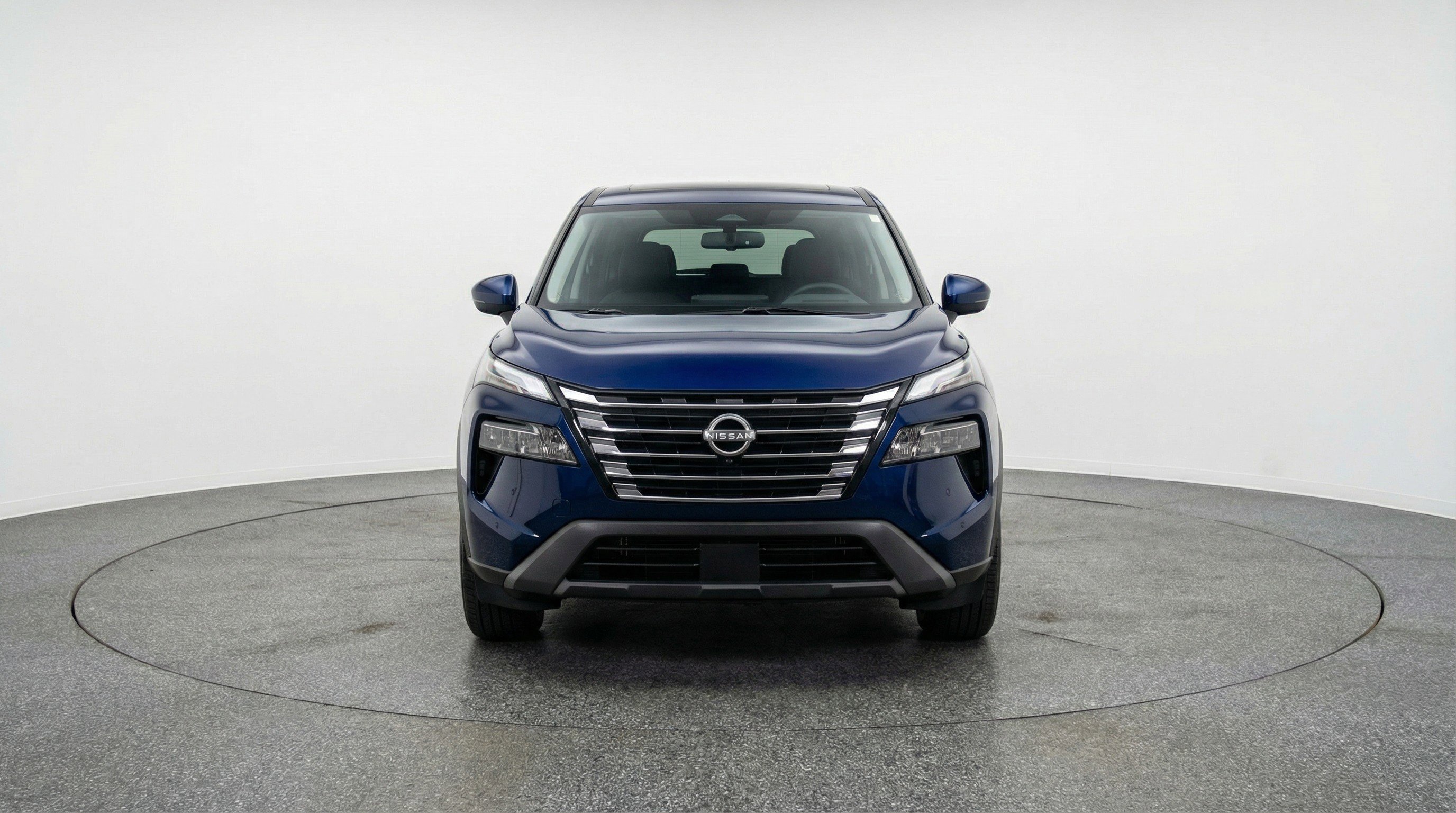 Used 2025 Nissan Rogue SV FWD image 2