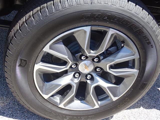 Used 2024 Chevrolet Silverado 1500 LT image 3