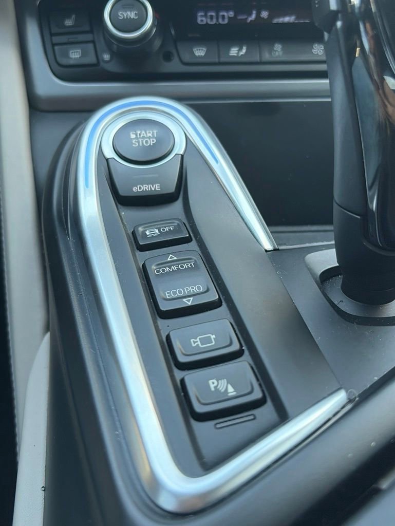 Used 2015 BMW i8 AWD/4WD image 16