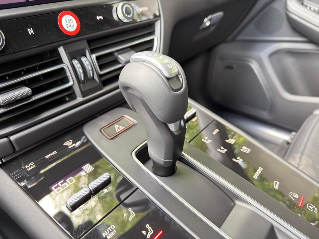 New 2026 Porsche Macan AWD/4WD image 14