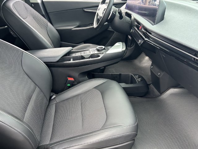 Used 2024 Kia EV6 Light AWD/4WD image 12