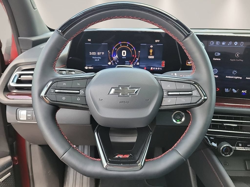 Used 2026 Chevrolet Traverse RS FWD image 19