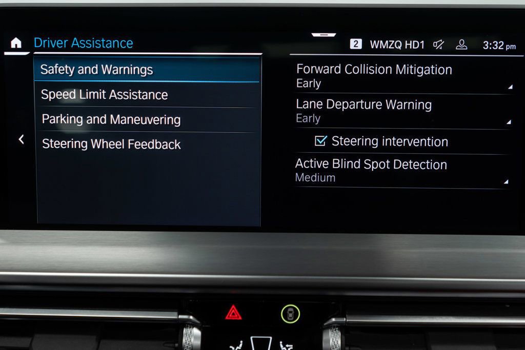 Used 2025 BMW X4 xDrive30i w/ Premium Package image 28