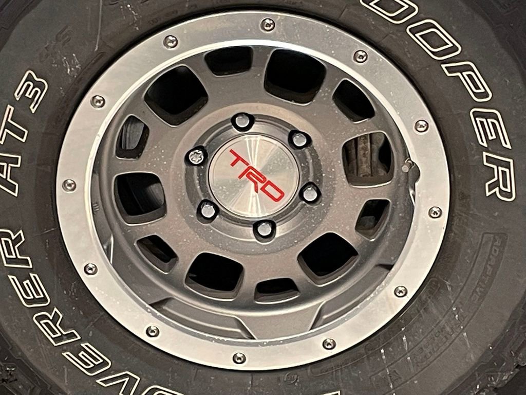 Used 2014 Toyota FJ Cruiser Base w/ Trail Teams Ultimate Edition image 37