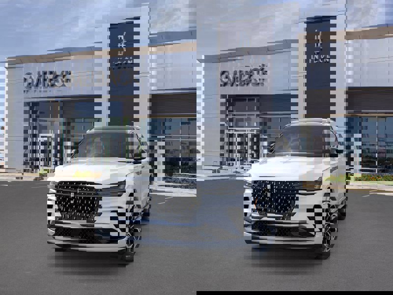 New 2026 Lincoln Nautilus Reserve image 2