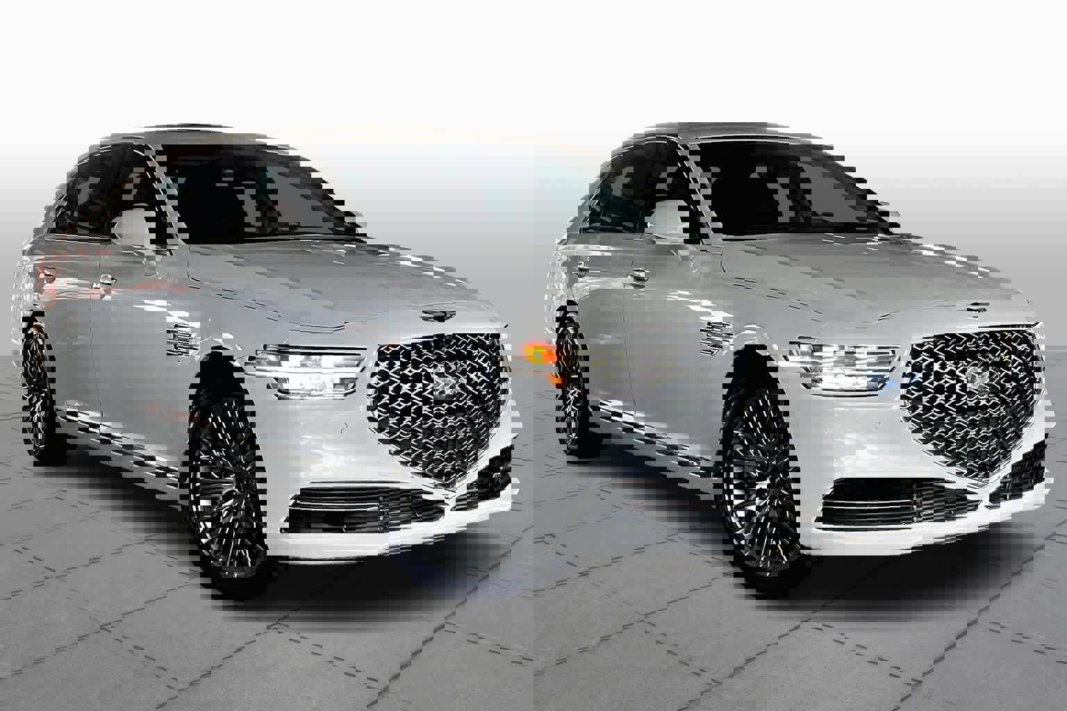 Used 2021 Genesis G90 3.3T Premium image 2