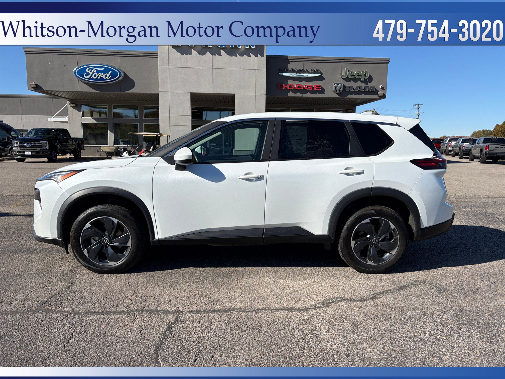 Used 2024 Nissan Rogue SV image 8