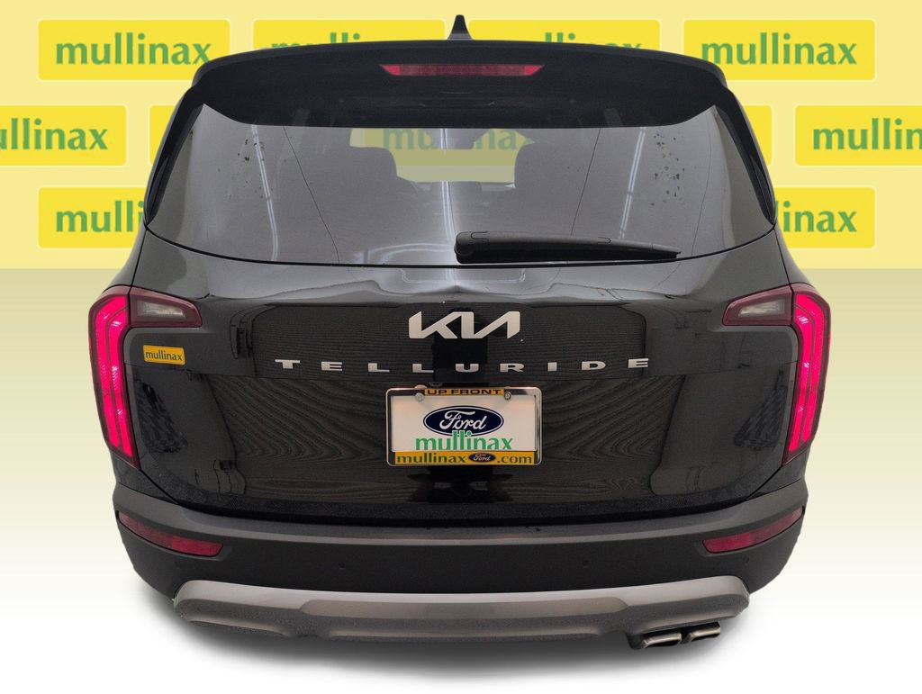 Used 2022 Kia Telluride S FWD image 32
